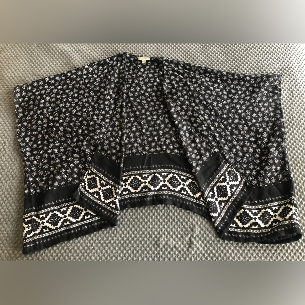 Loft black and white poncho NWOT